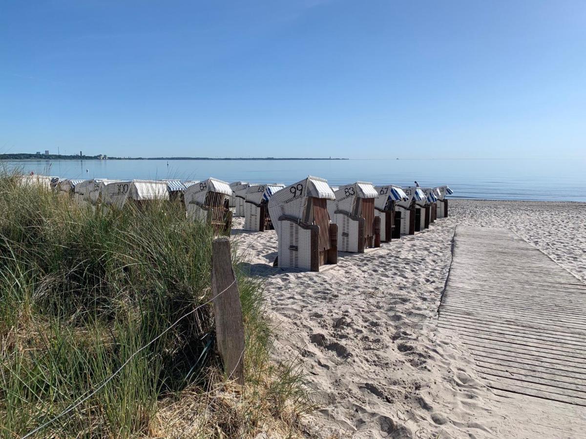 Happy Place Mit Sonnen-Balkon Und Stellplatz Nur 400 M Zum Strand 沙博伊茨 外观 照片